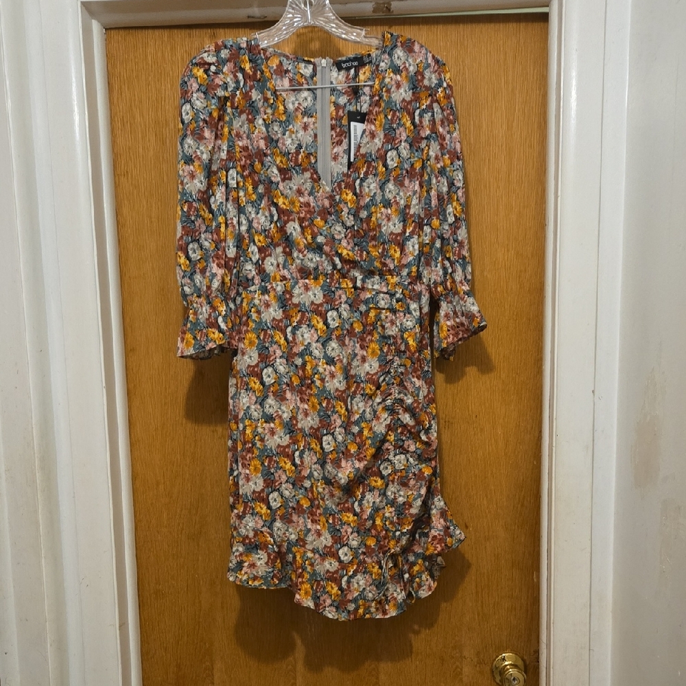 Boohoo Multicolor Floral Dress Size US 8